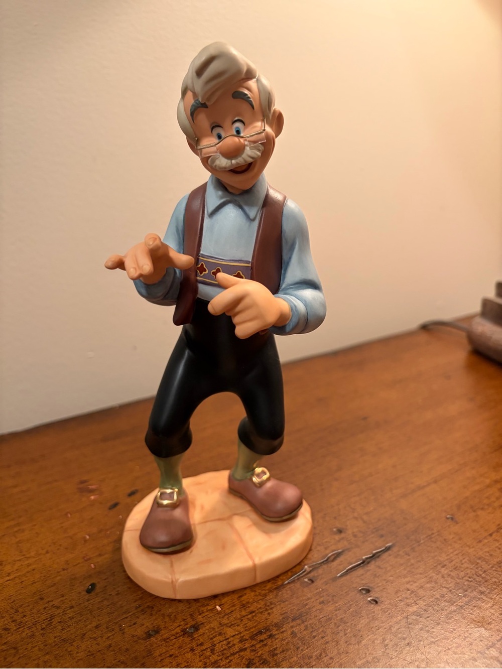 Walt Disney Classics Collection Geppetto Decorative figurine accent piece.